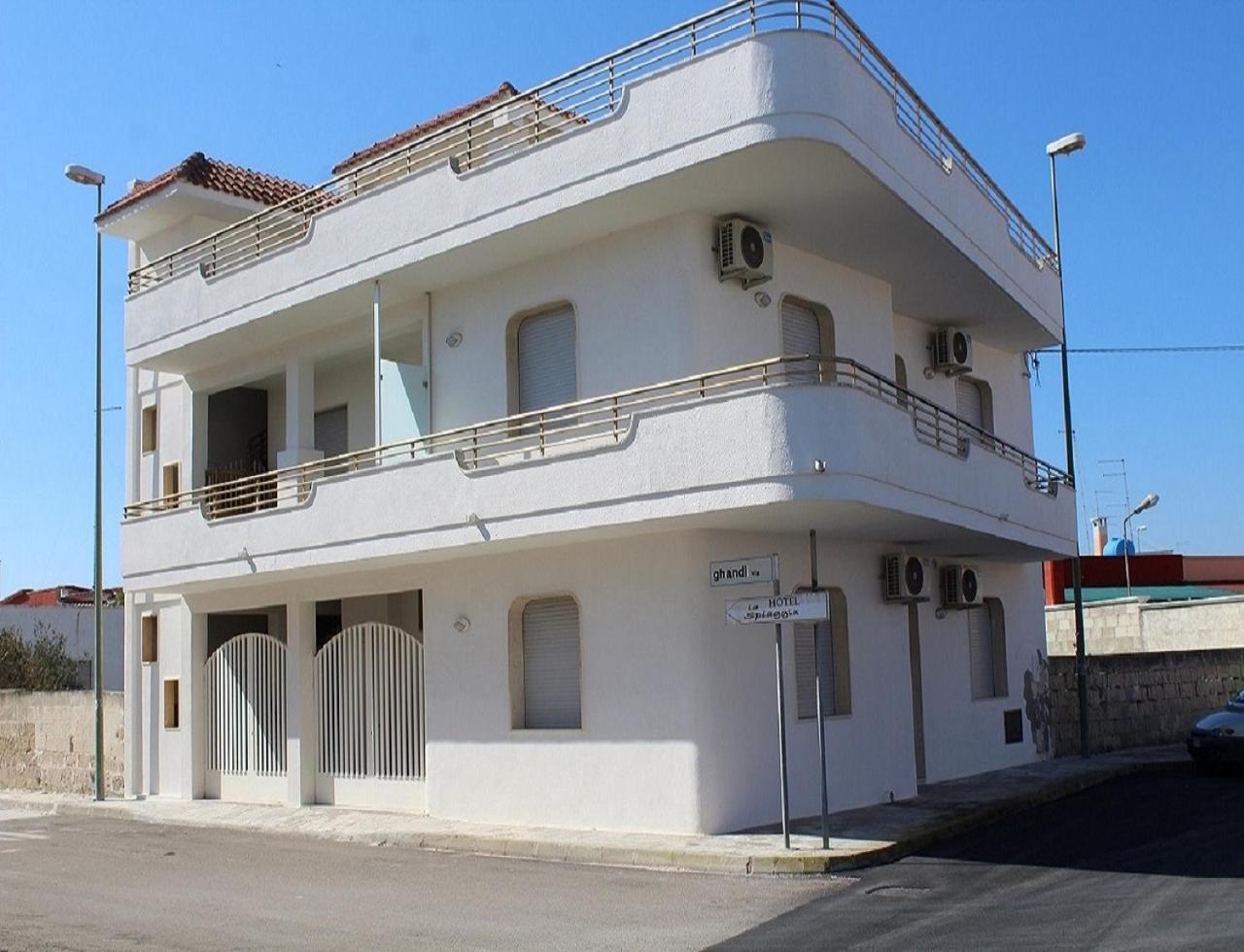 Ferienwohnung Monolocale Eddy By Salentolimit Torre Lapillo Exterior foto